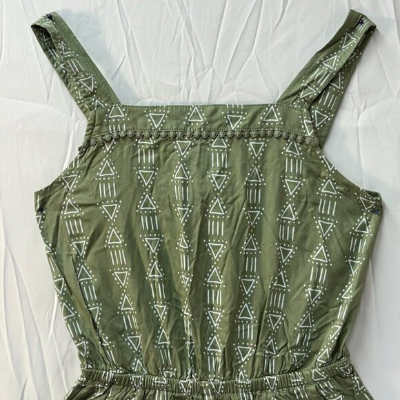 Cat and Jack Romper preteen Large 10/12, sage with Amazonian designs - Picture 4 of 14